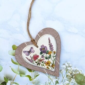 Meadow flowers hanging heart decoration