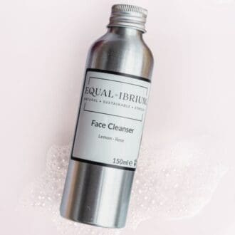 Zero Waste Face Cleanser With Hyaluronic acid and AHA Fruit Complex